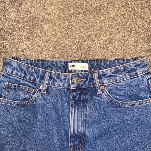 Zara Mom Jeans - Picture 3 of 3